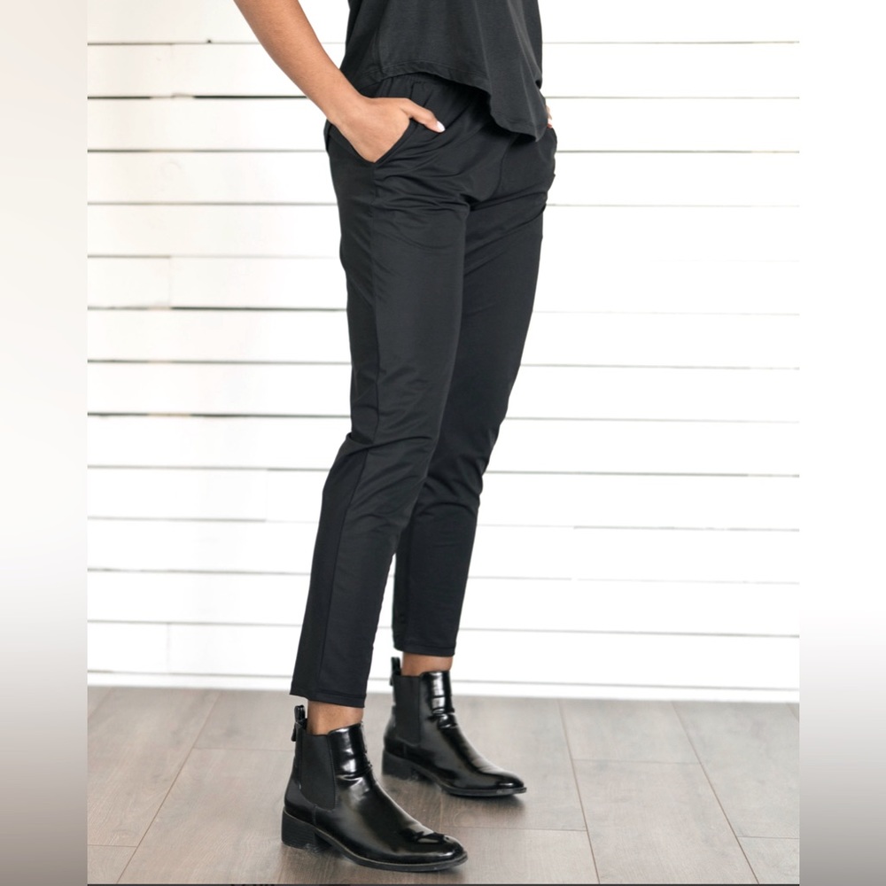 Zyia Active Black Everywhere Pant Size Large